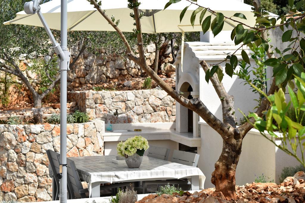 Apartments Villa Laguna With Pool Razanj Bagian luar foto